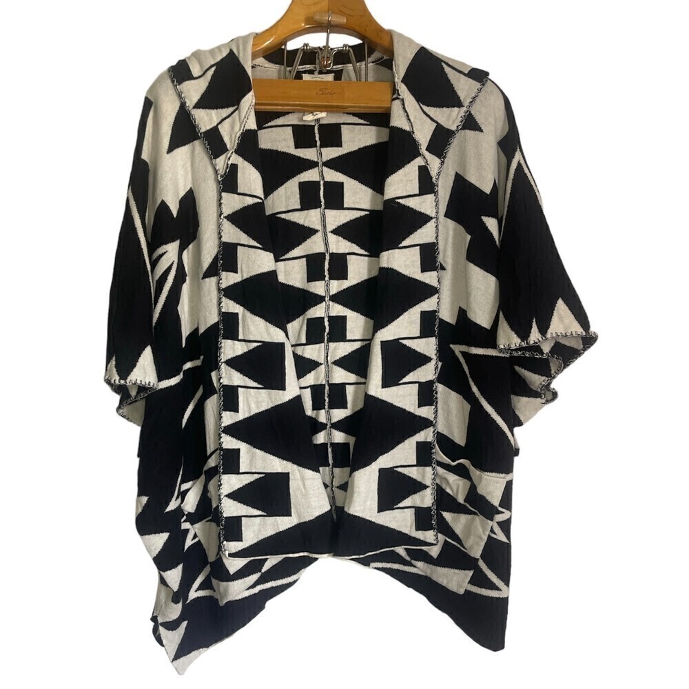 Billabong Enchanted Ways Poncho / Cardigan Size: S/P